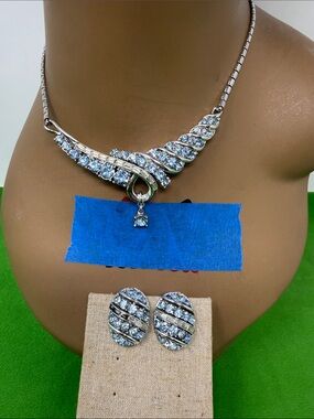 Vintage Cora Necklace with Matching Earrings